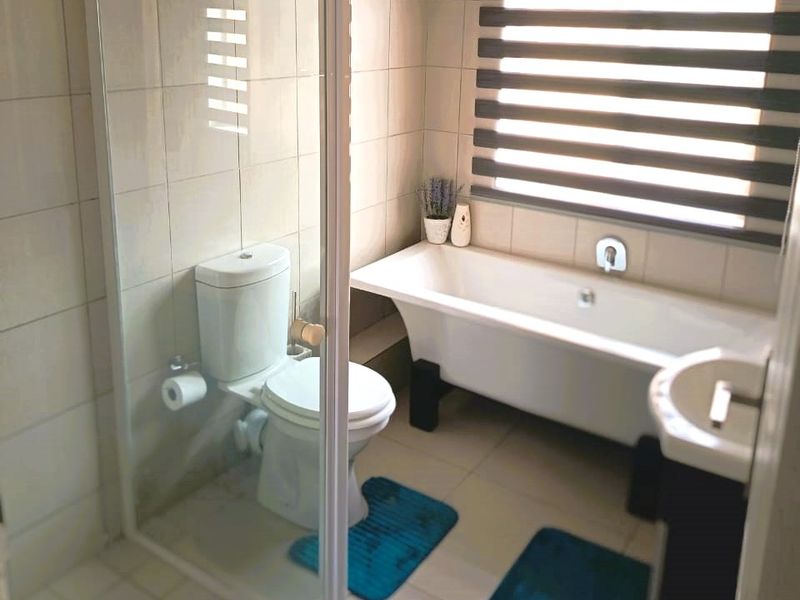 A true gem, ready to welcome its new owner. - Photo 7