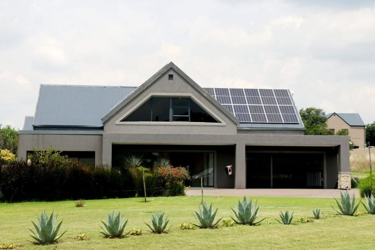 Front-Row Golf Course Living With River Views — Scandinavian- Contempary Luxury Home in Heron Banks - Photo 2
