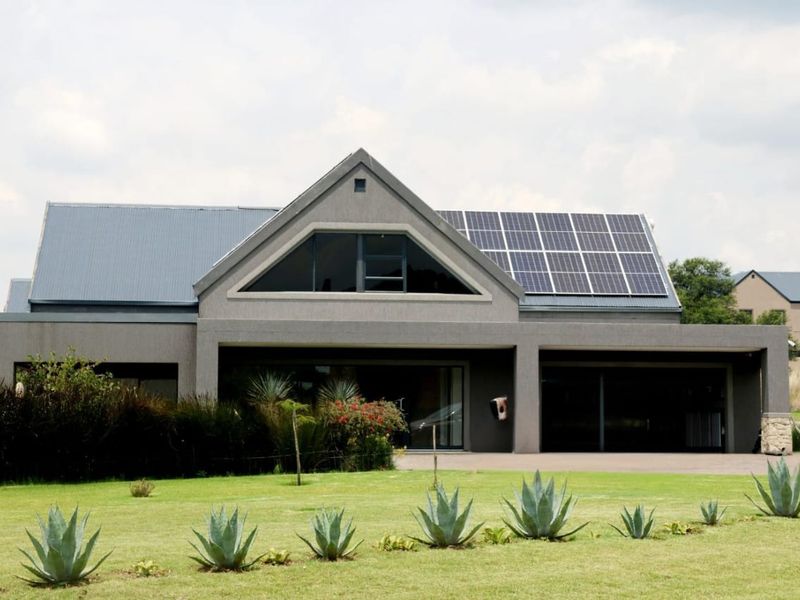 Front-Row Golf Course Living With River Views — Scandinavian- Contempary Luxury Home in Heron Banks - Photo 2