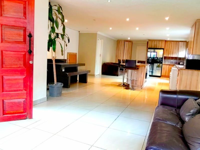 Comfort and Convenience Home - Photo 5