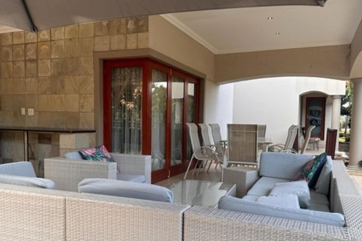 6 Bedroom Home For Sale In Blue Valley Golf Estate  - Photo 5