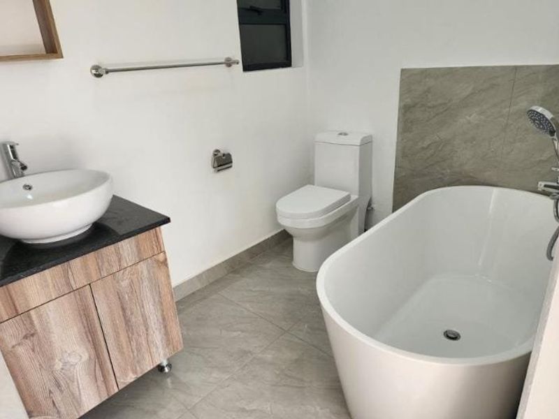 REAL ESTATE SERVICES WELCOMES YOU TO ANOTHER ONE OF JANINE'S PROPERTY FINDS.  - Photo 4