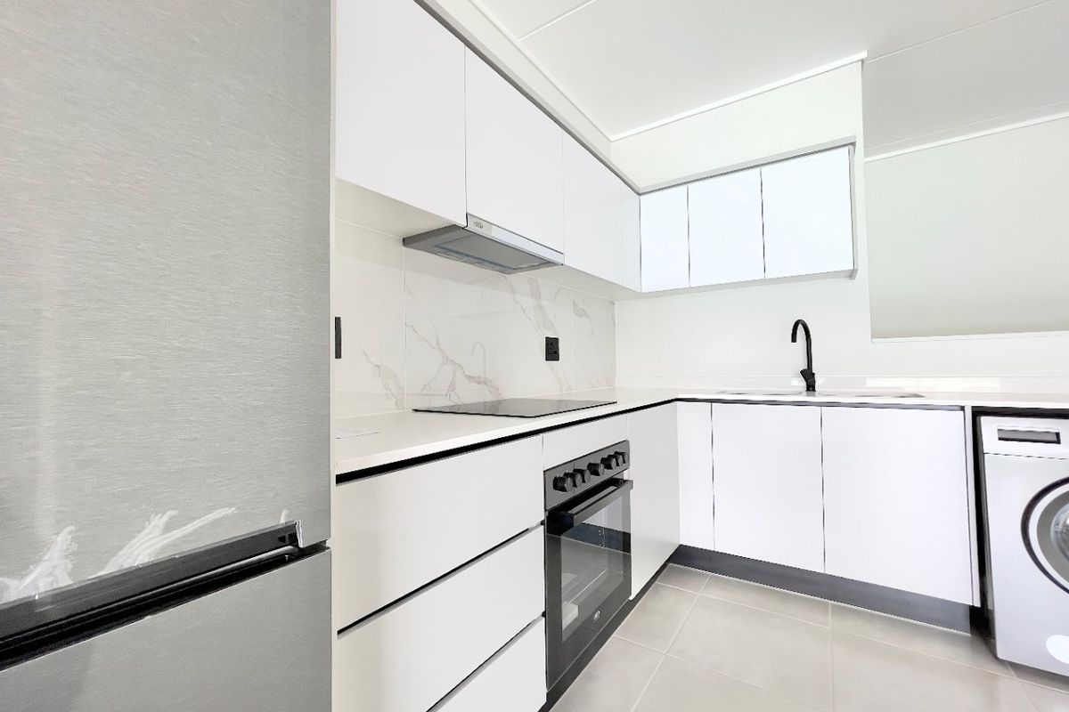 3 Bedroom 2 Bathroom apartment rent - Photo 2