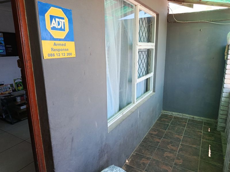 2 Bedroom House In Gelvandale - Photo 4