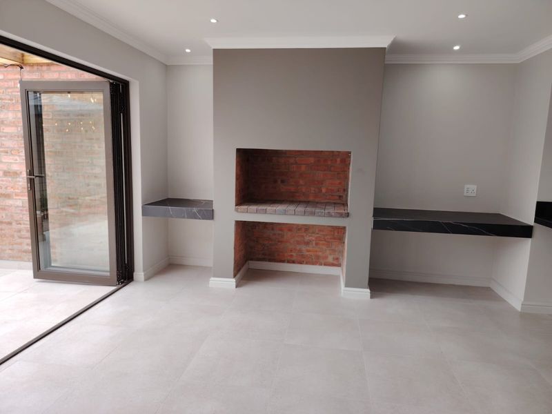 Modern Home within walking distance to Hartenbos Beach!  - Photo 2