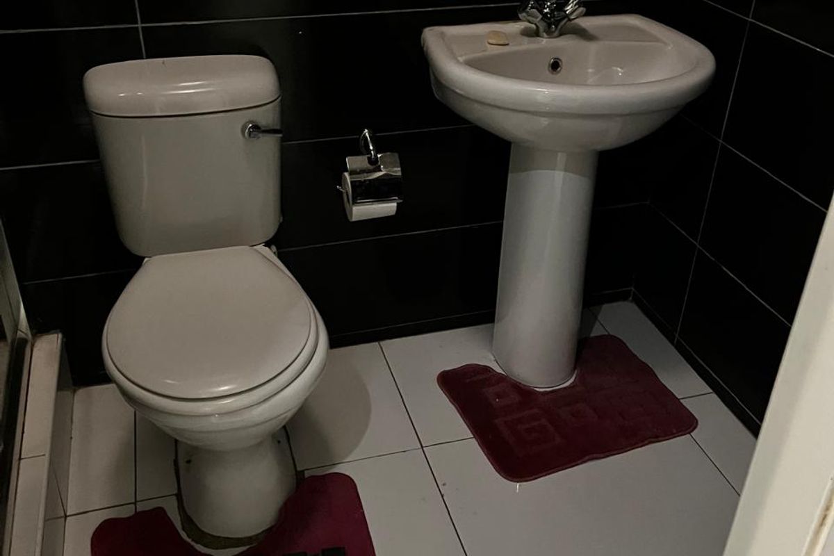 Bachelor apartment For Rent in Christal Park Benoni  - Photo 5