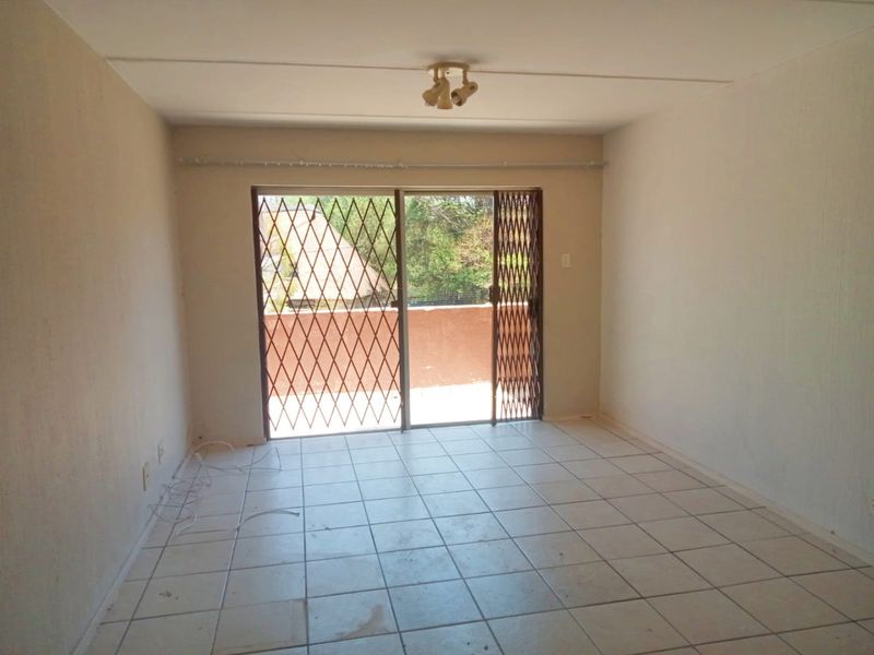 Ground-floor Three Bedroom Apartment For Sale In Midrand - Photo 8