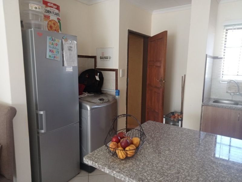 Two Bedroom Apartment For Sale - Photo 7