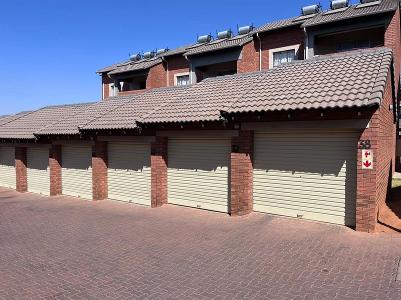Stunning Two Bedroom Apartment For Sale - Photo 2