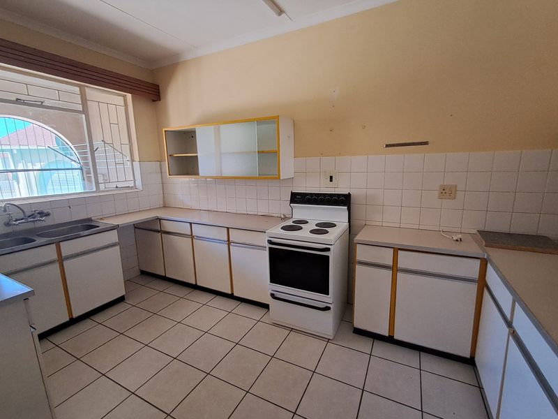 2 Bedroom Townhouse for sale in Flimieda. - Photo 4