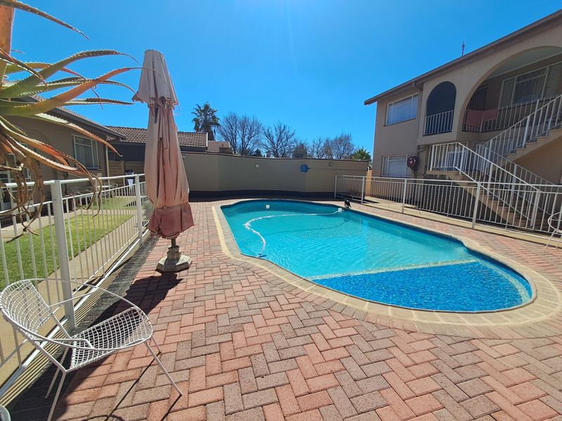 2 Bedroom Townhouse for sale in Flimieda. - Photo 1