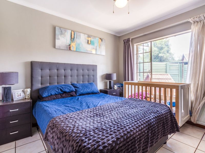 LOCATION...LOCATION... - Photo 4