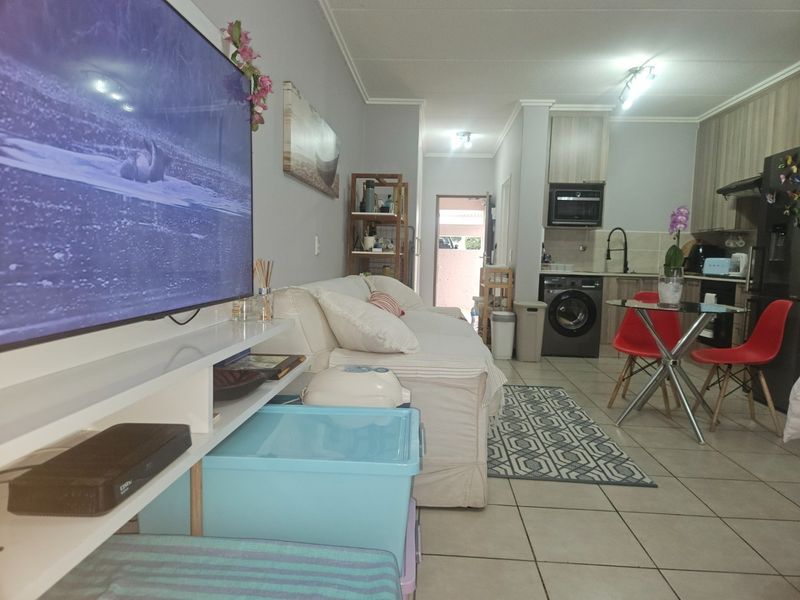 Stylish Ground Floor Studio Apartment - Photo 3