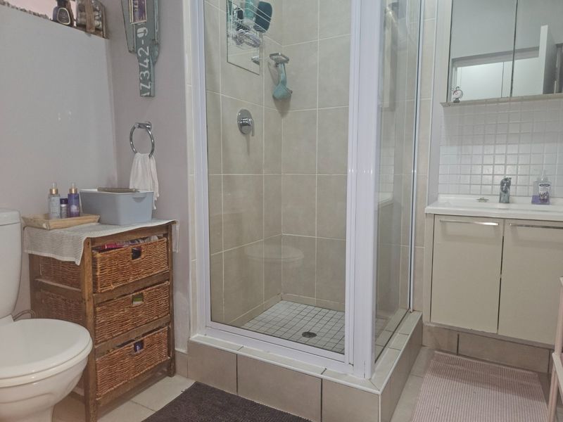 Stylish Ground Floor Studio Apartment - Photo 6