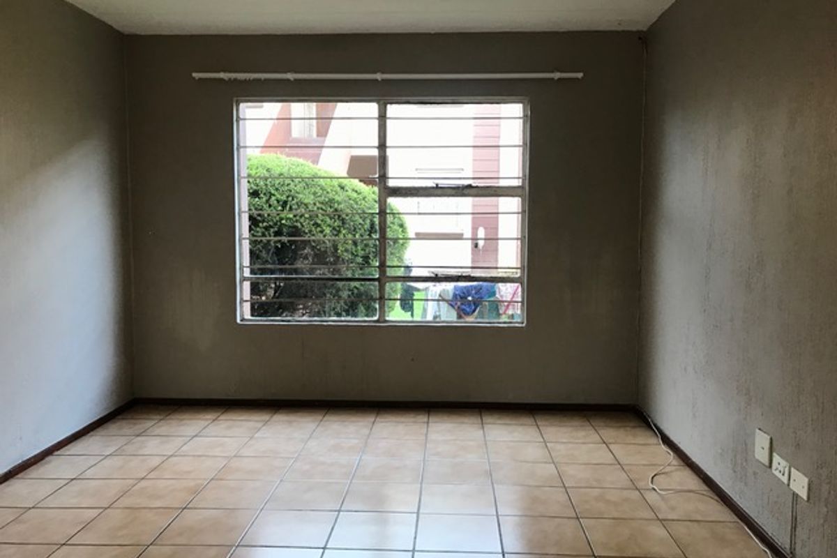 2 Bed Town house in Norkem Park for Sale - Photo 4