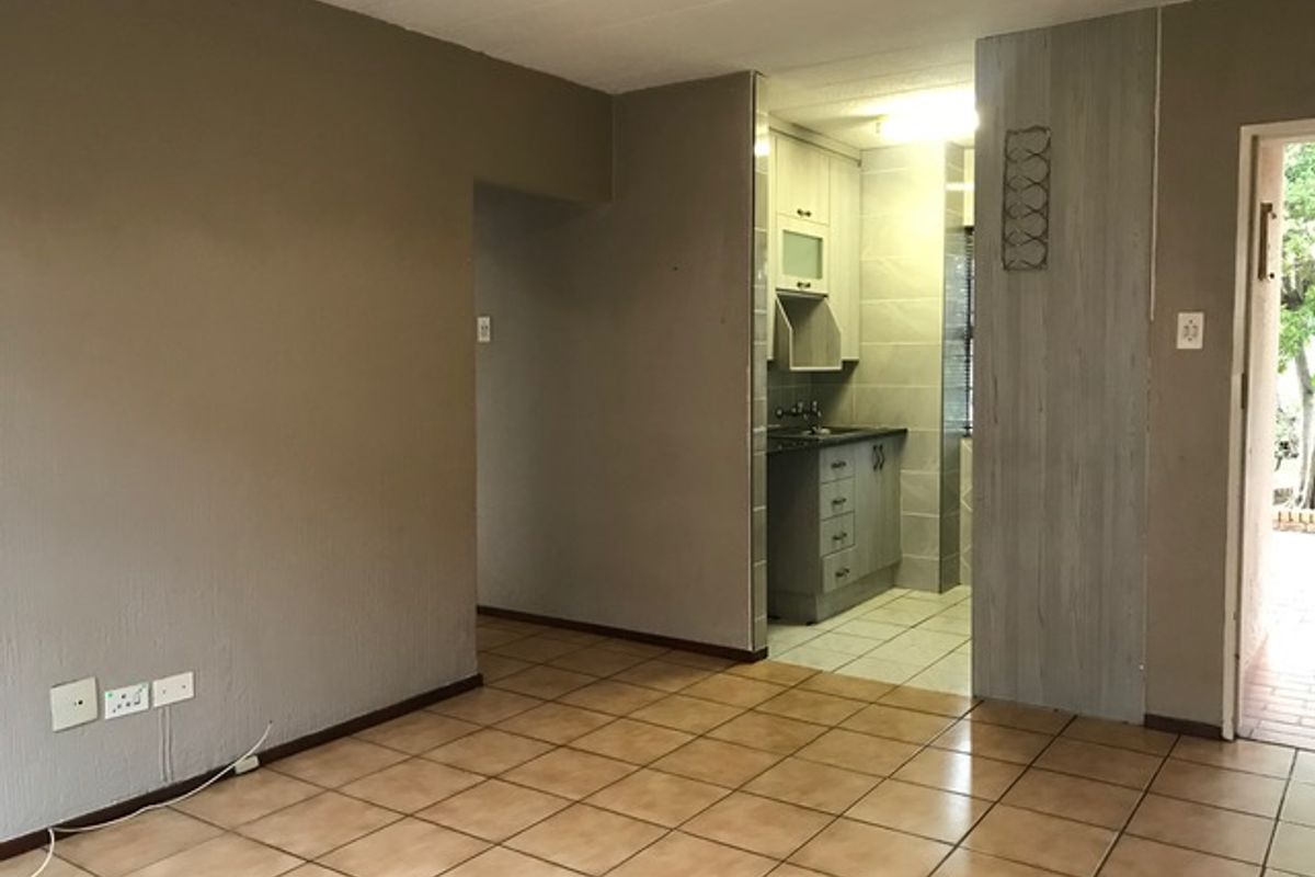 2 Bed Town house in Norkem Park for Sale - Photo 5