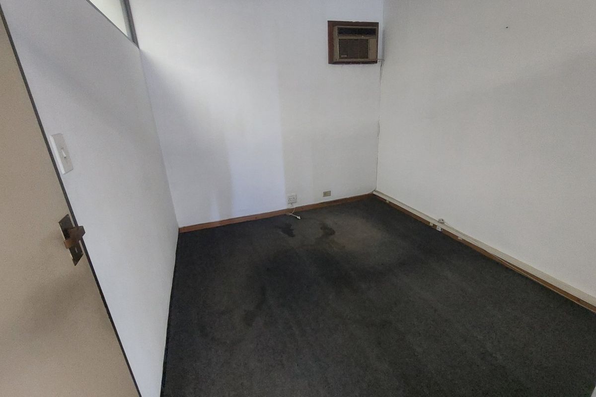 Office space for rent in Stamfordhill - Photo 5