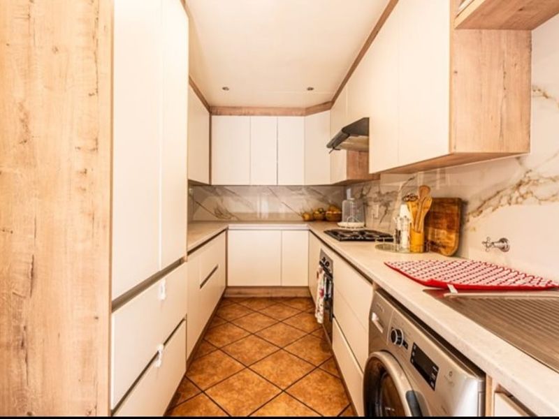 DUPLEX IN THE POPULAR ANTIGUA COMPLEX - Photo 3