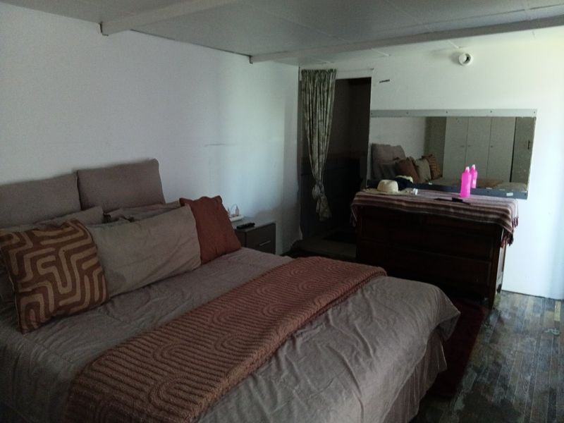 2 Bedroom house for sale in Macassar Village - Photo 9