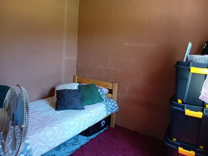 2 Bedroom house for sale in Macassar Village - Photo 7