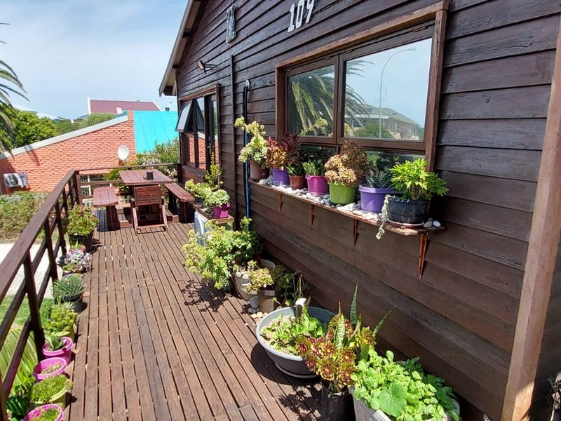 Charming Log Cabin Home for Sale in Paradise Beach - Photo 2