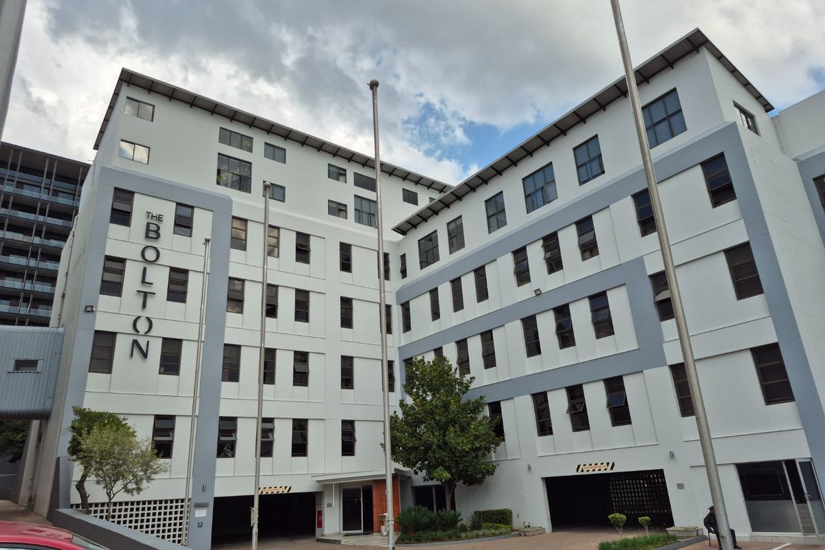 Exclusive 2 Bed 2 Bath To Let In Rosebank  - Photo 2