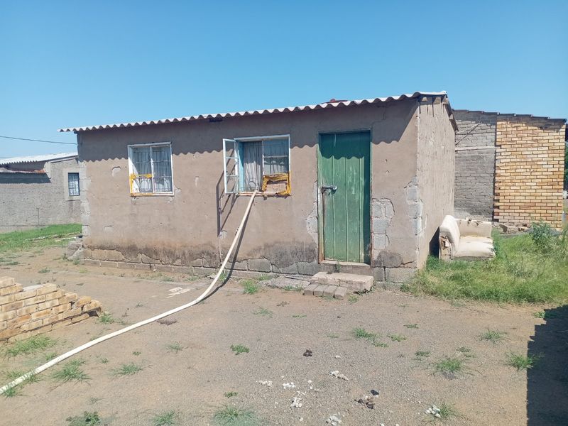 E section Botshabelo House For sale - Photo 3