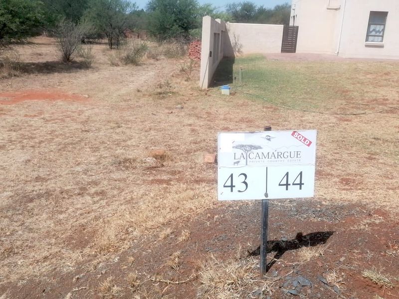 1305m3 Vacant Land in La Camargue - Photo 6