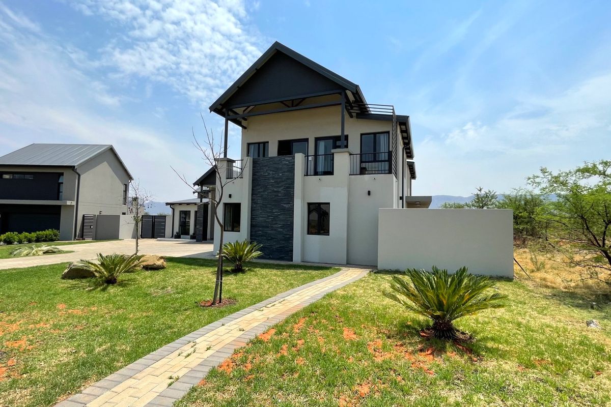 Modern 5 bedroom house for sale in La Camargue - Photo 3