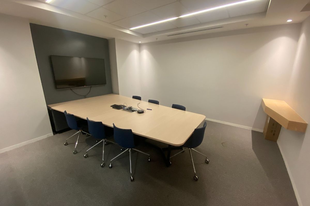 2004 A Grade Commercial Space to Let  - Photo 2