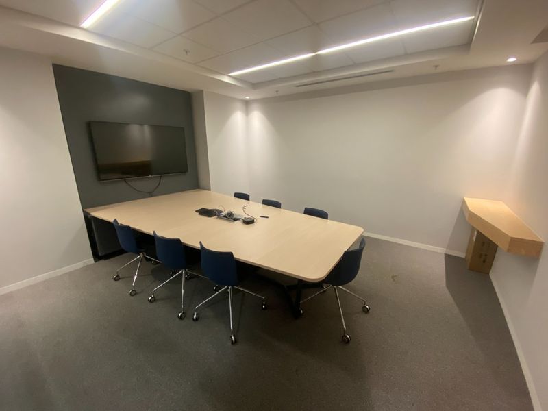 2004 A Grade Commercial Space to Let  - Photo 2