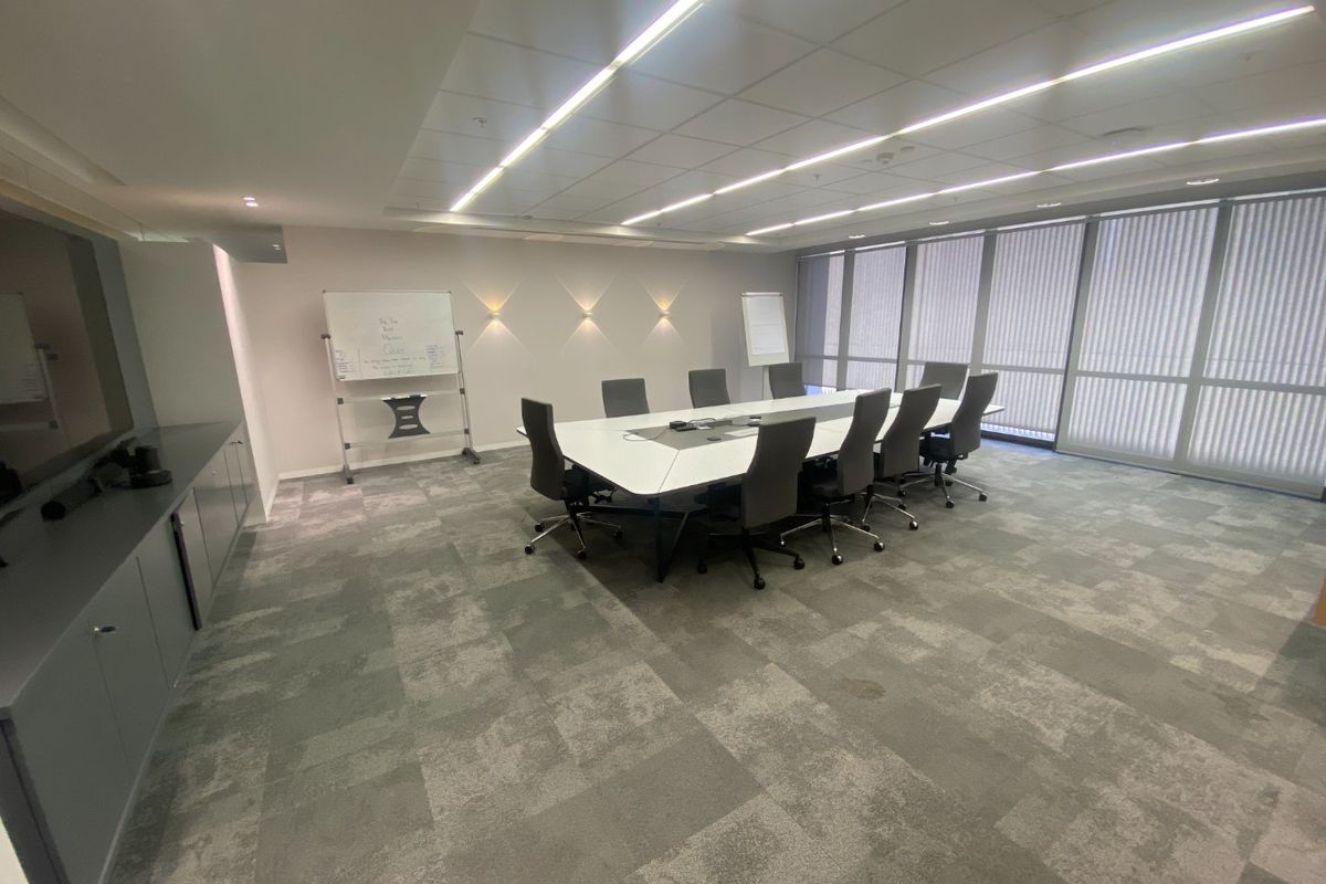 2004 A Grade Commercial Space to Let  - Photo 4