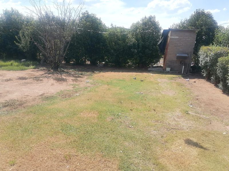 RDP house with big yard for sale in Phase 3, Mangaung - Photo 9