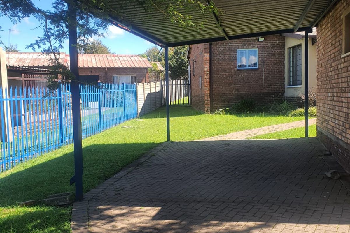 Charming 2-Bedroom Home for Sale – Comfort, Convenience & Value - Photo 3