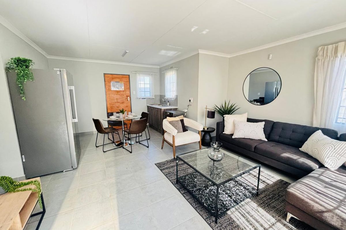 Brand-New 3-Bedroom Gem in Sky City – No Transfer or Bond Costs! - Photo 4