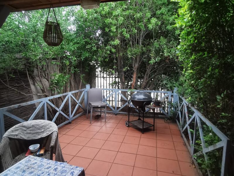 2 Bedroom 1 Bathroom House For Sale - Photo 2