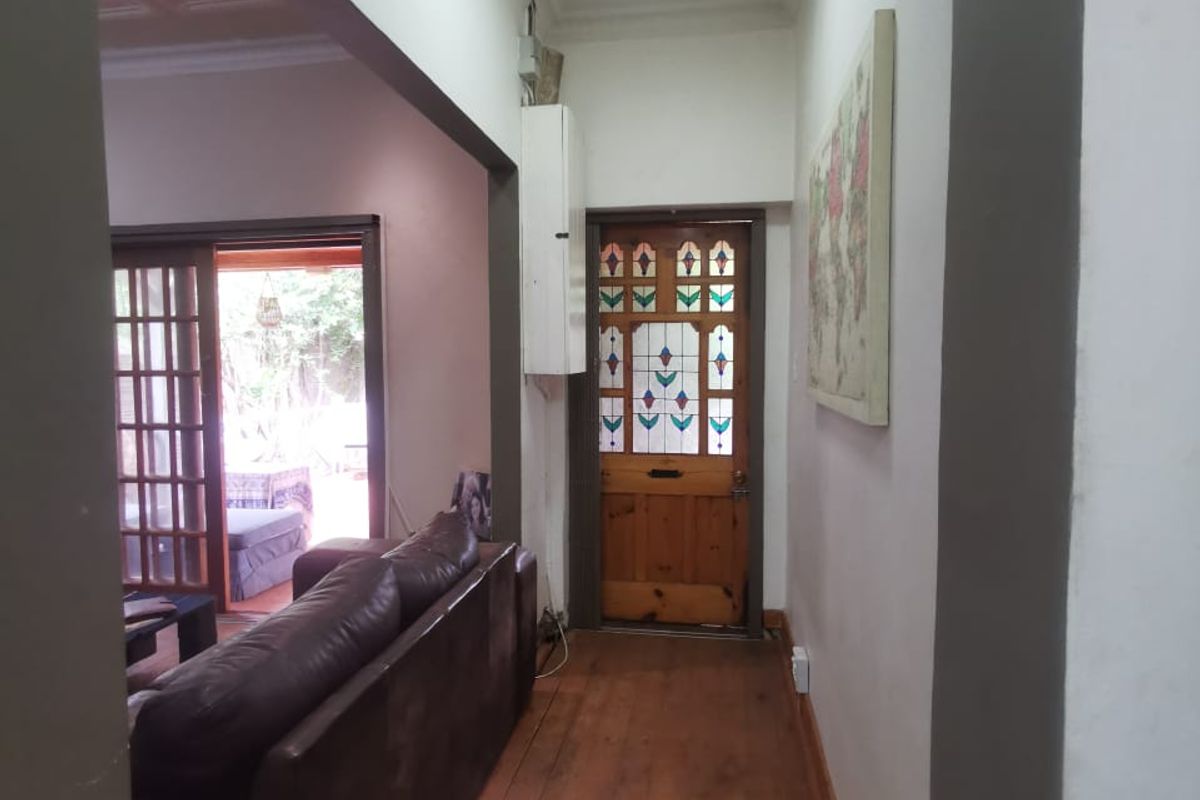 2 Bedroom 1 Bathroom House For Sale - Photo 3