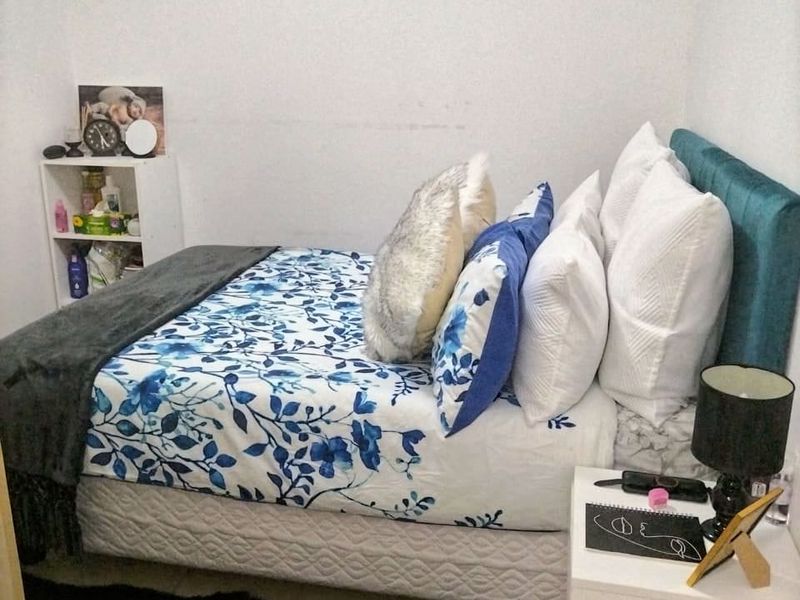 Stylish 1-Bedroom Ground Floor Unit in Prime Location - Photo 5