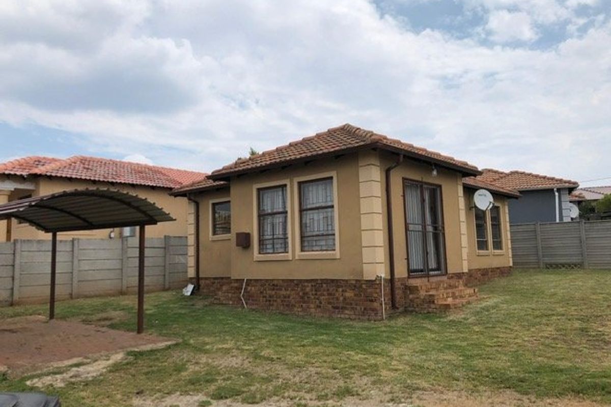 3 Bed 2 bath To Rent in Cosmo City - Photo 2