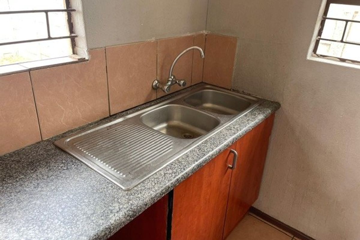 3 Bed 2 bath To Rent in Cosmo City - Photo 5