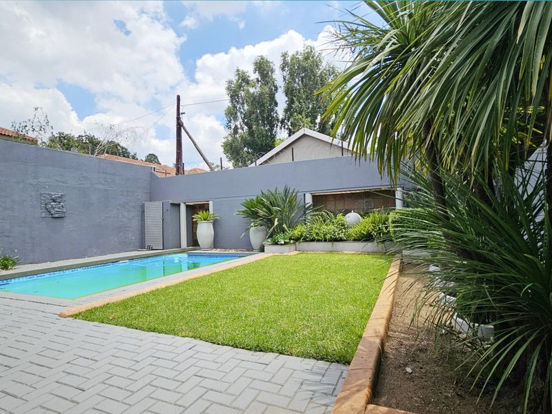 High-end living in Three Rivers Proper. - Photo 5