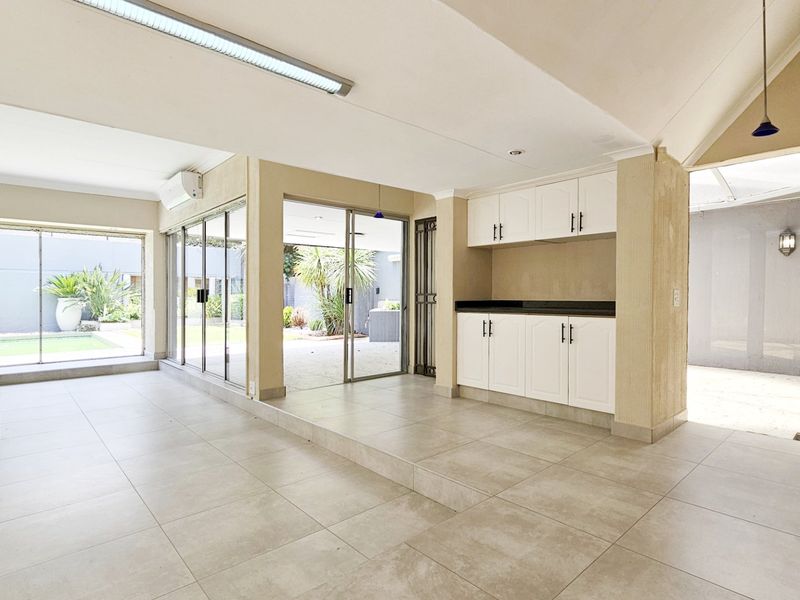 High-end living in Three Rivers Proper. - Photo 4