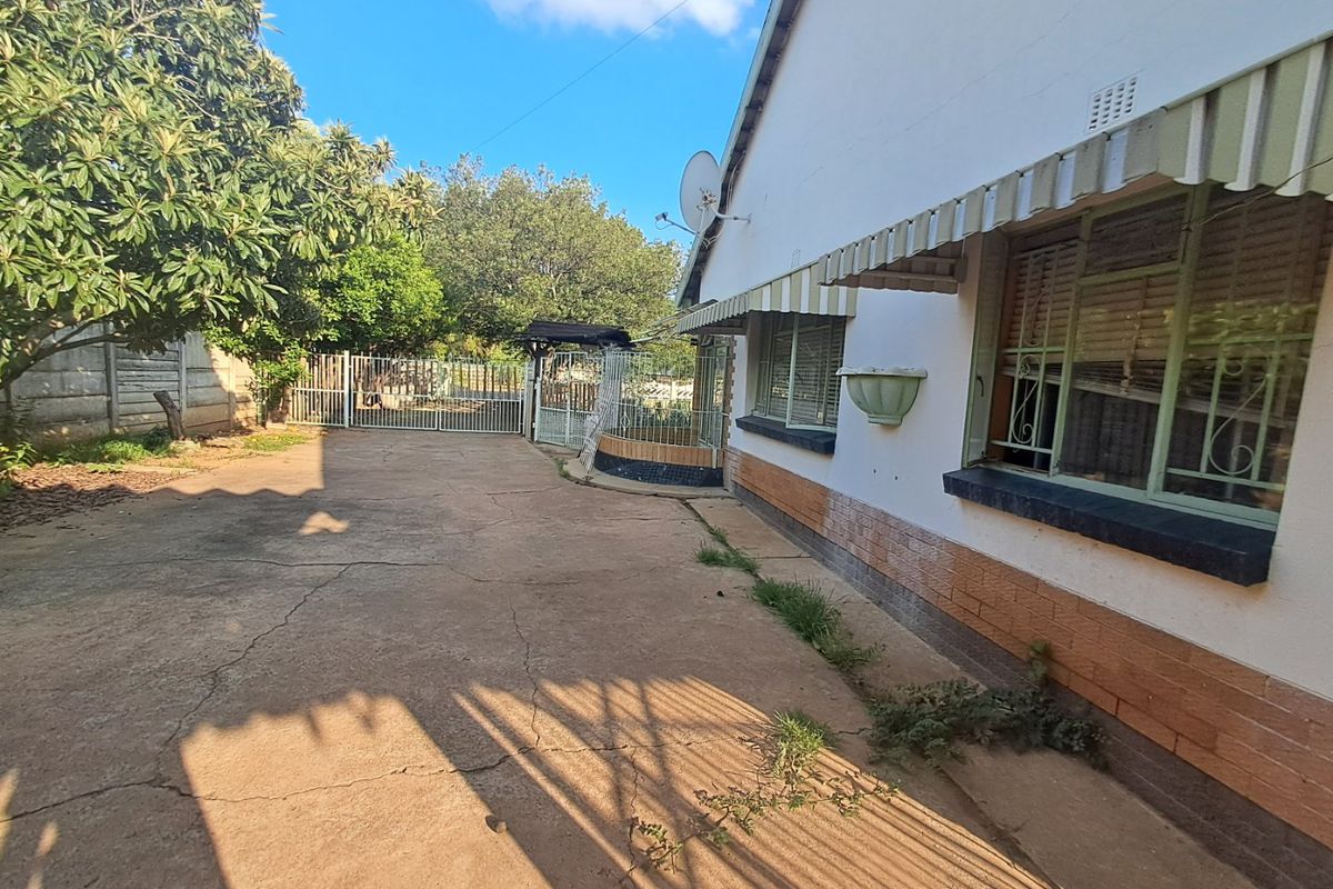 3 Bedroom house for sale in Songloed. - Photo 5