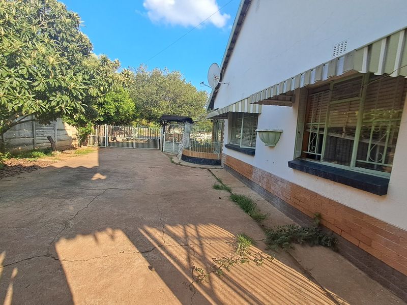 3 Bedroom house for sale in Songloed. - Photo 5