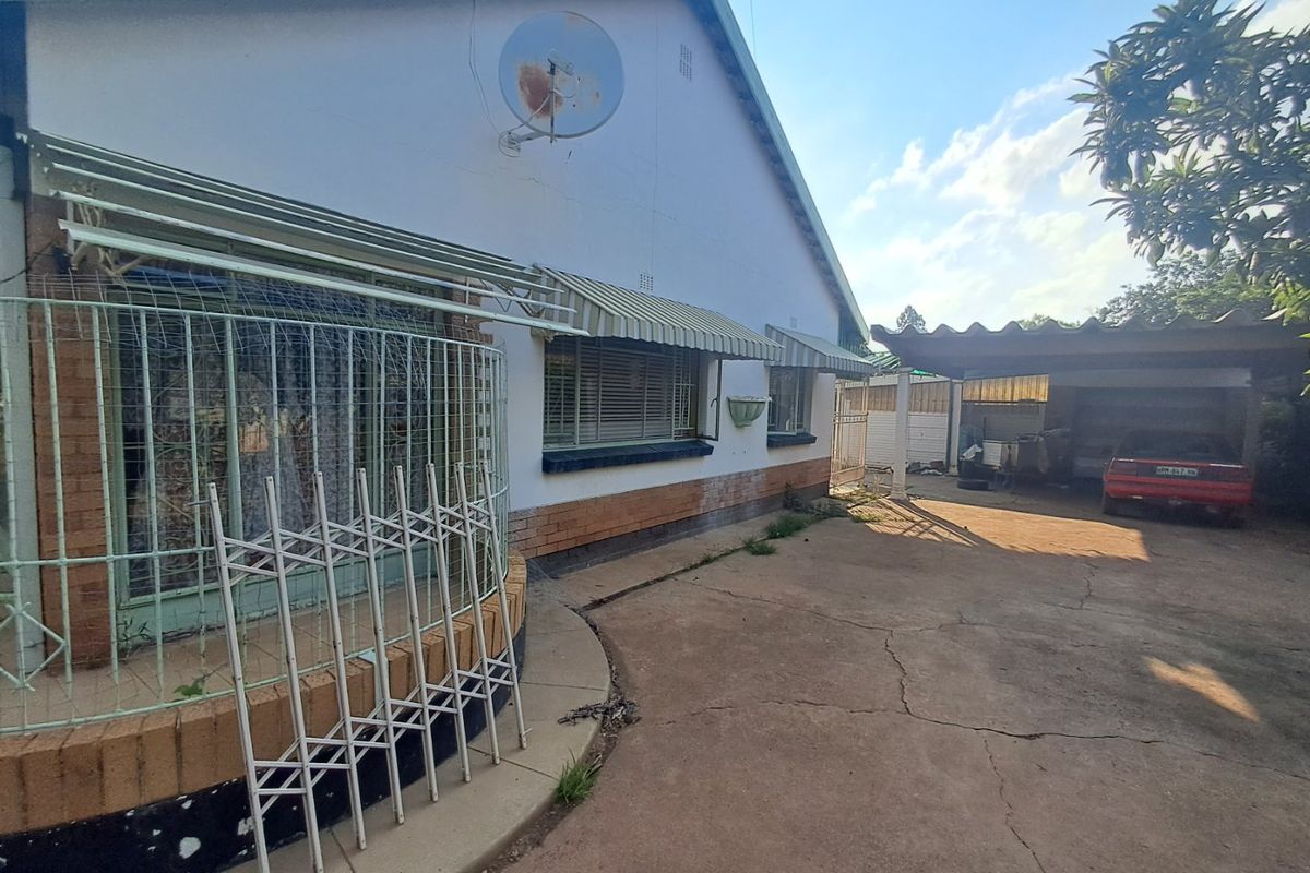 3 Bedroom house for sale in Songloed. - Photo 4