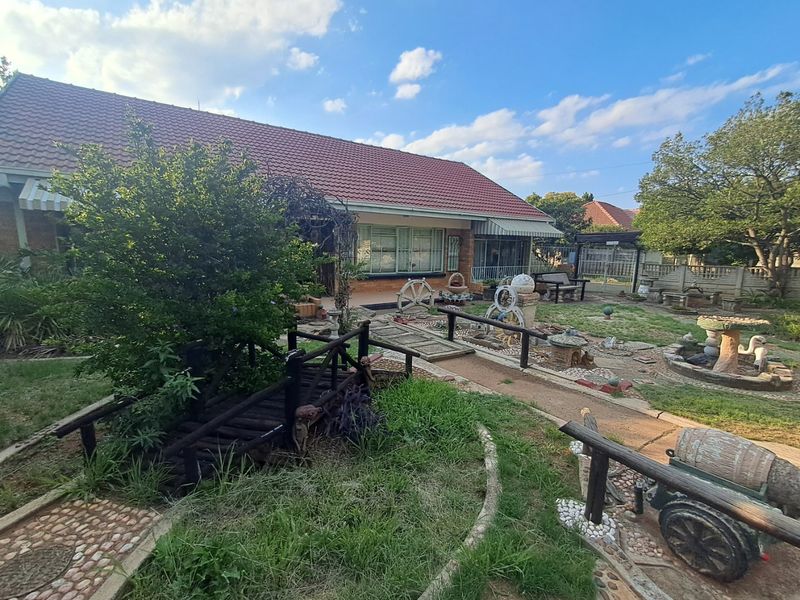 3 Bedroom house for sale in Songloed. - Photo 2