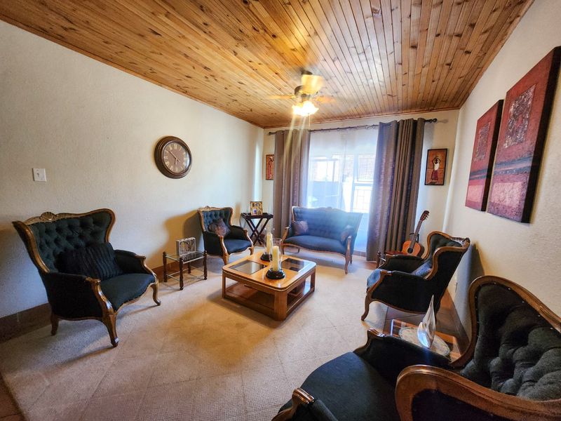 Spacious four bedroom family home with three bathrooms, a study, double garage, and a swimming pool, offering comfortable and practical living. - Photo 7