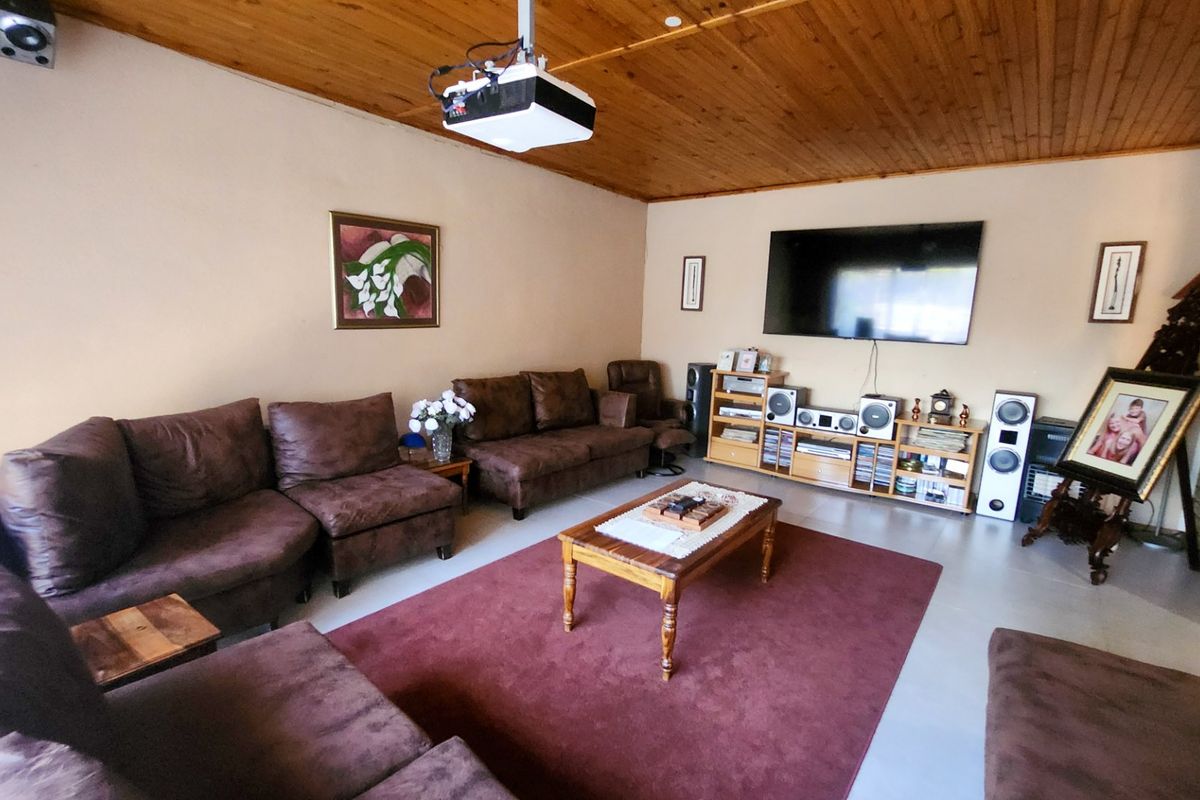 Spacious four bedroom family home with three bathrooms, a study, double garage, and a swimming pool, offering comfortable and practical living. - Photo 3