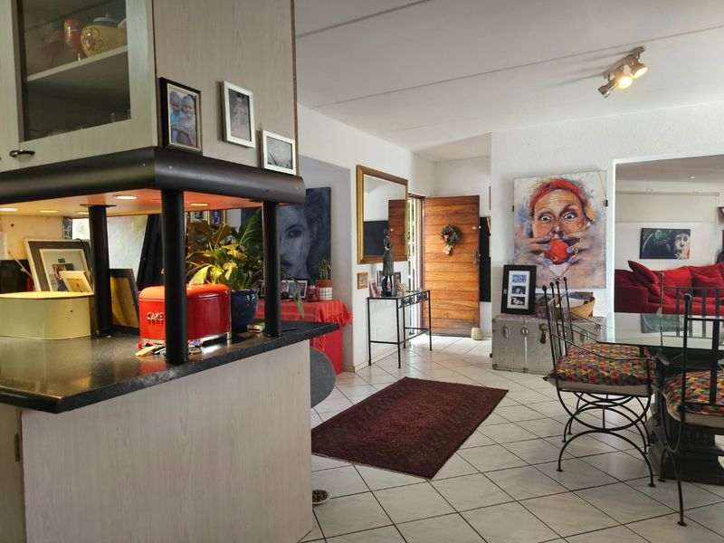 Charming 3-Bedroom Home with Garden, Pet-Friendly Living!!! - Photo 6