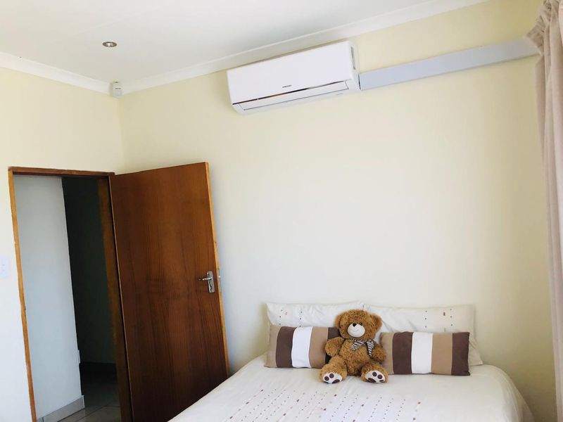 Tranquil Home Nestled On A Hill With A Flatlet - Photo 10